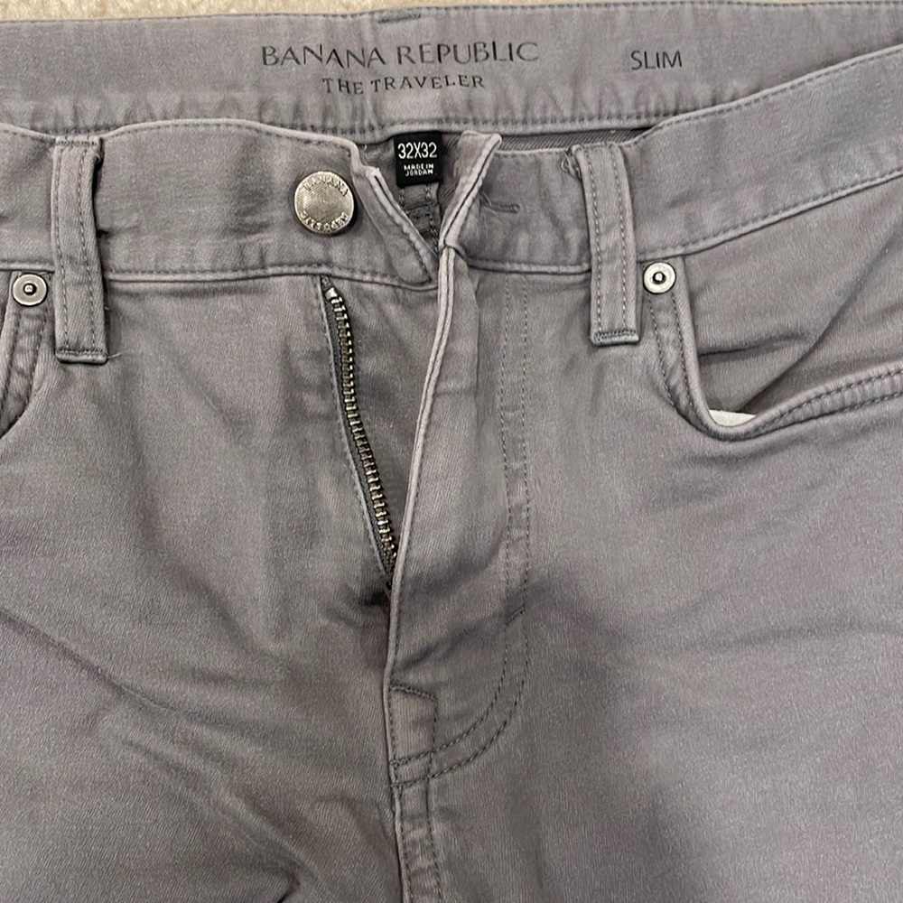 NWOT Banana Republic The Traveler Slim Pant